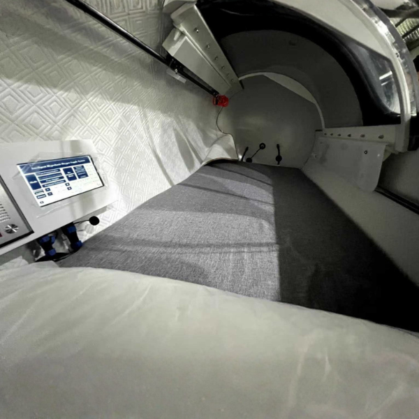 MedEq TimeCapsule C750+ 2.0 ATA Aluminum Hard-Shell Hyperbaric Chamber